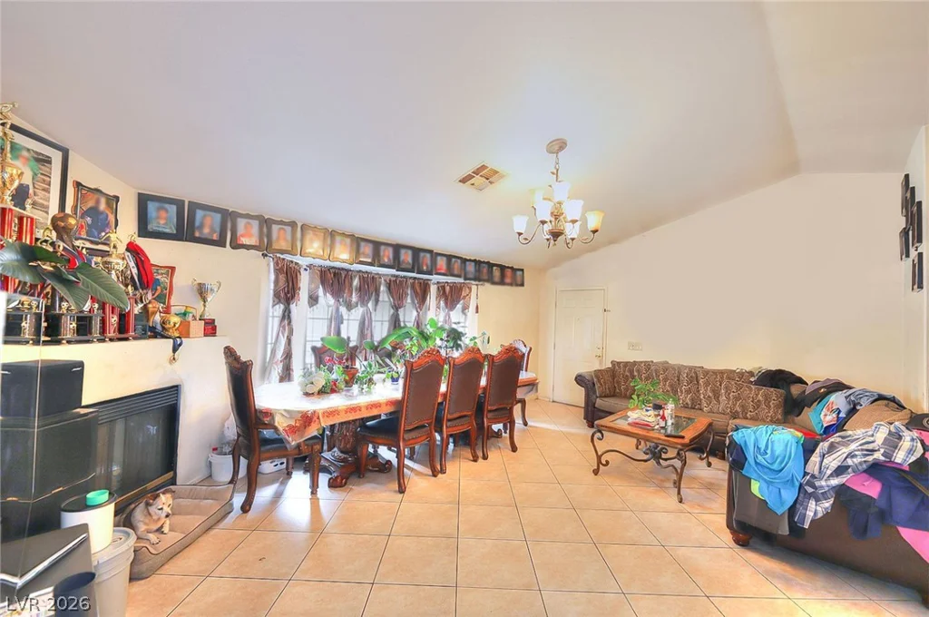 5420 Moonstruck, Las Vegas, NV 89107