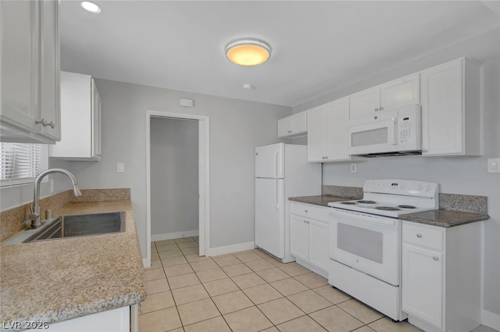 4511 Alpine, Las Vegas, NV 89107