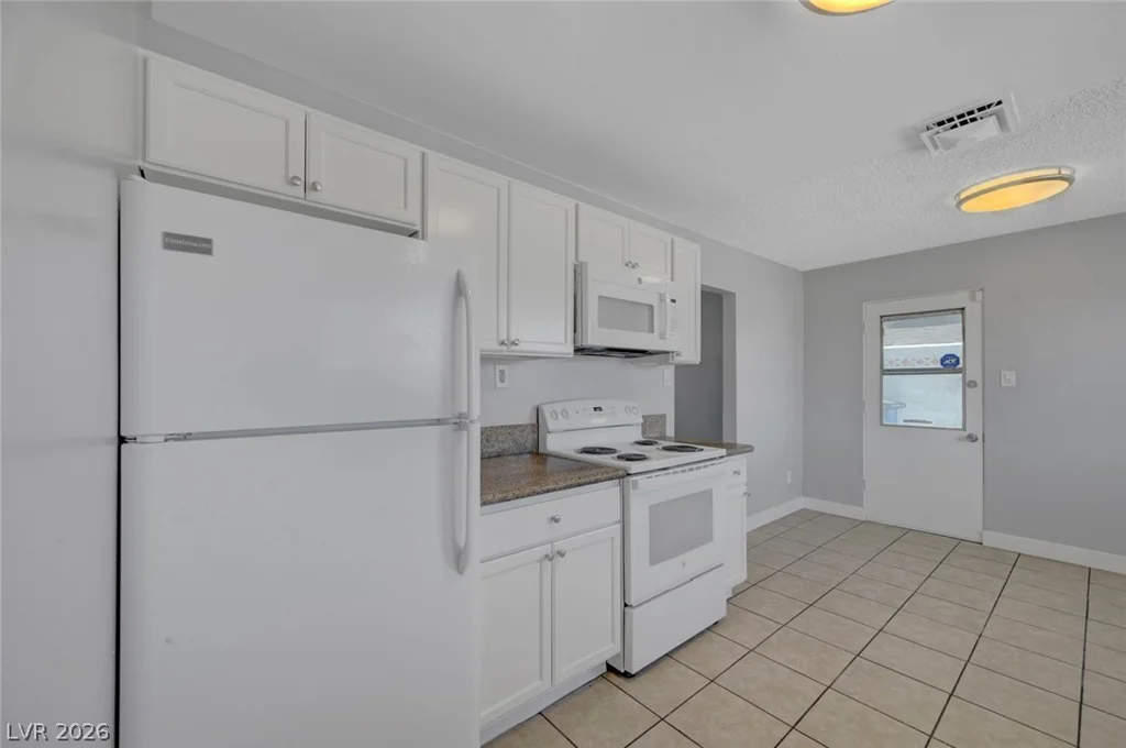4511 Alpine, Las Vegas, NV 89107