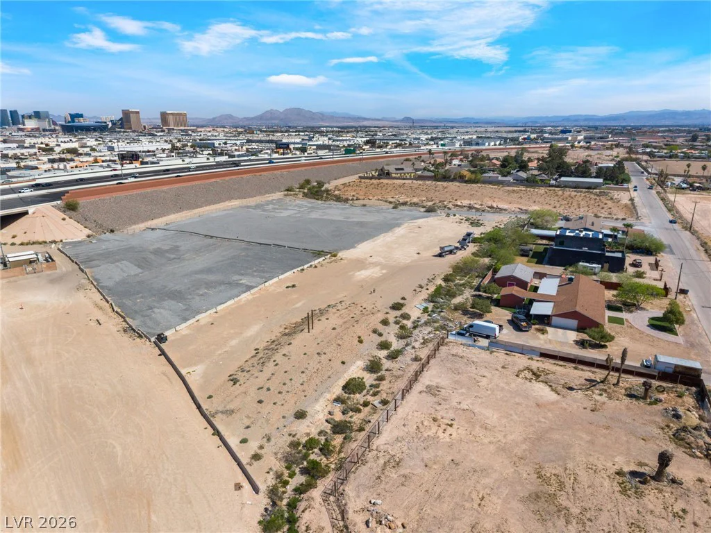 6721 Rogers, Las Vegas, NV 89118