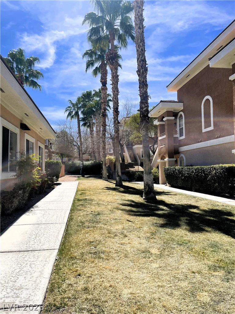 830 Carnegie, Henderson, NV 89052