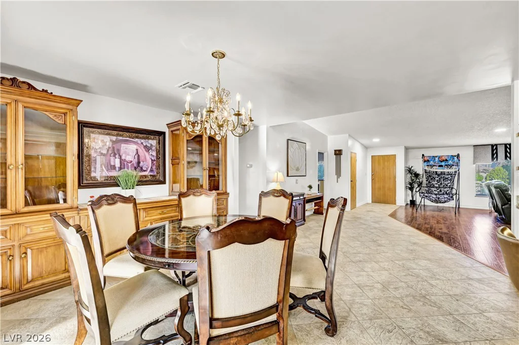 5881 Sandhill, Las Vegas, NV 89120