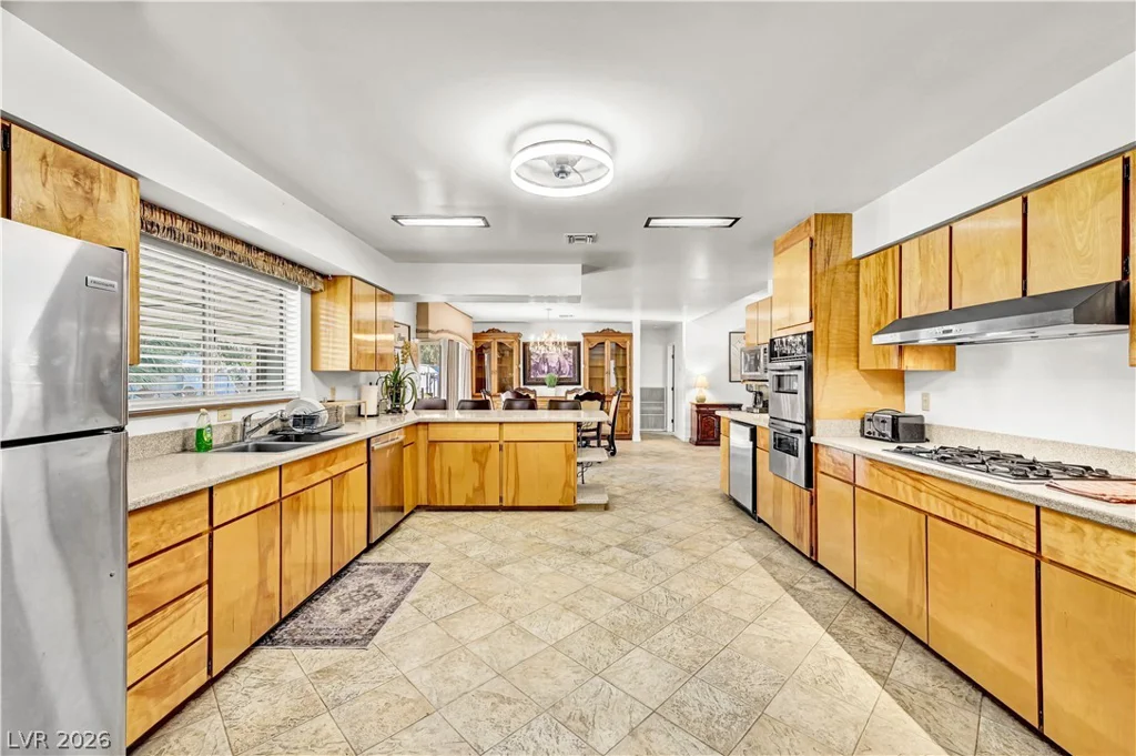 5881 Sandhill, Las Vegas, NV 89120