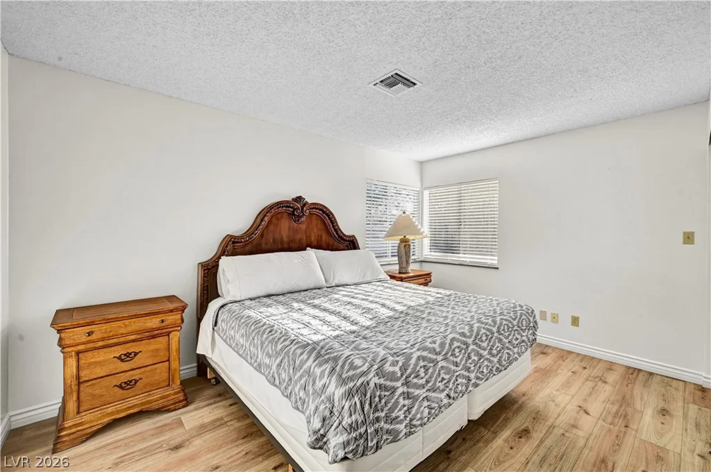 5881 Sandhill, Las Vegas, NV 89120