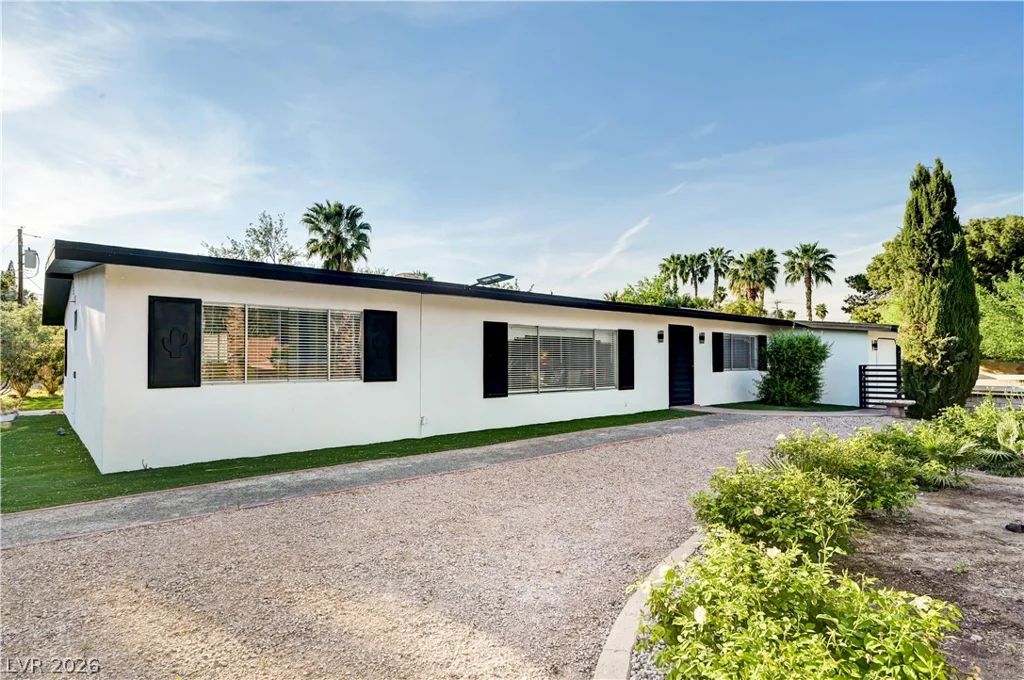 5881 Sandhill, Las Vegas, NV 89120