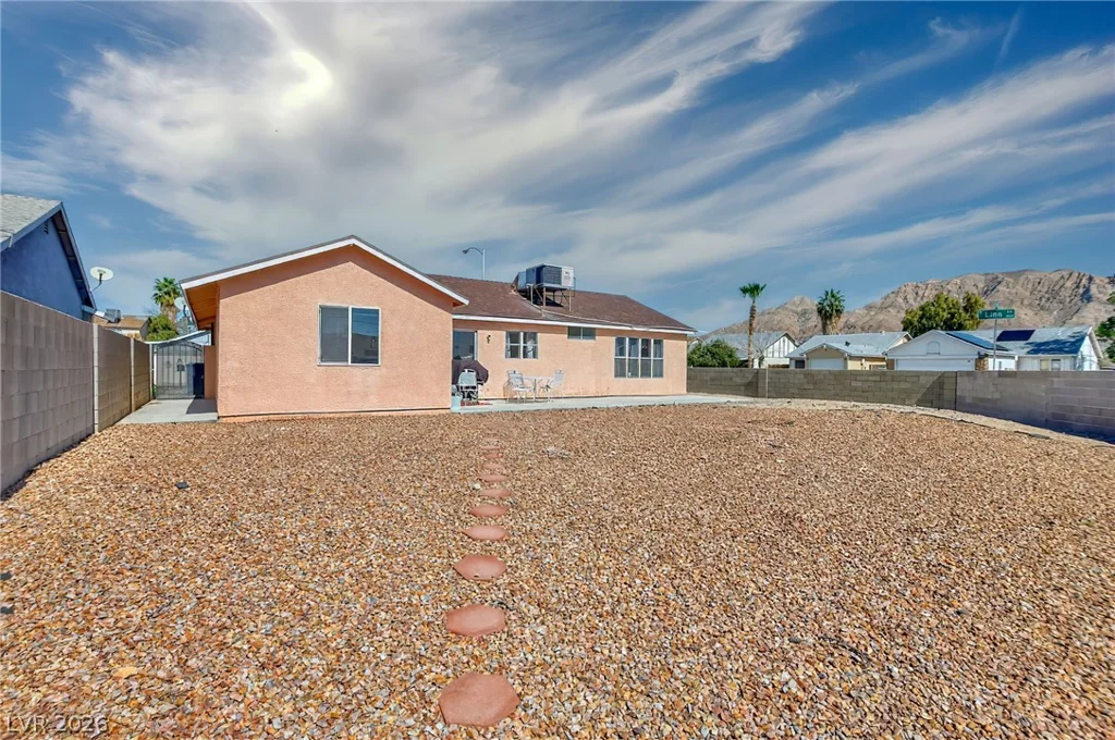 5681 Coaldale, Las Vegas, NV 89110