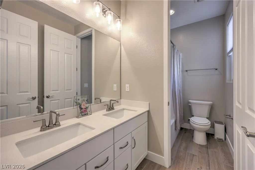 6591 Dove Point, Las Vegas, NV 89130