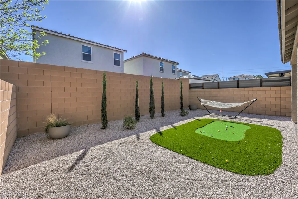 6591 Dove Point, Las Vegas, NV 89130