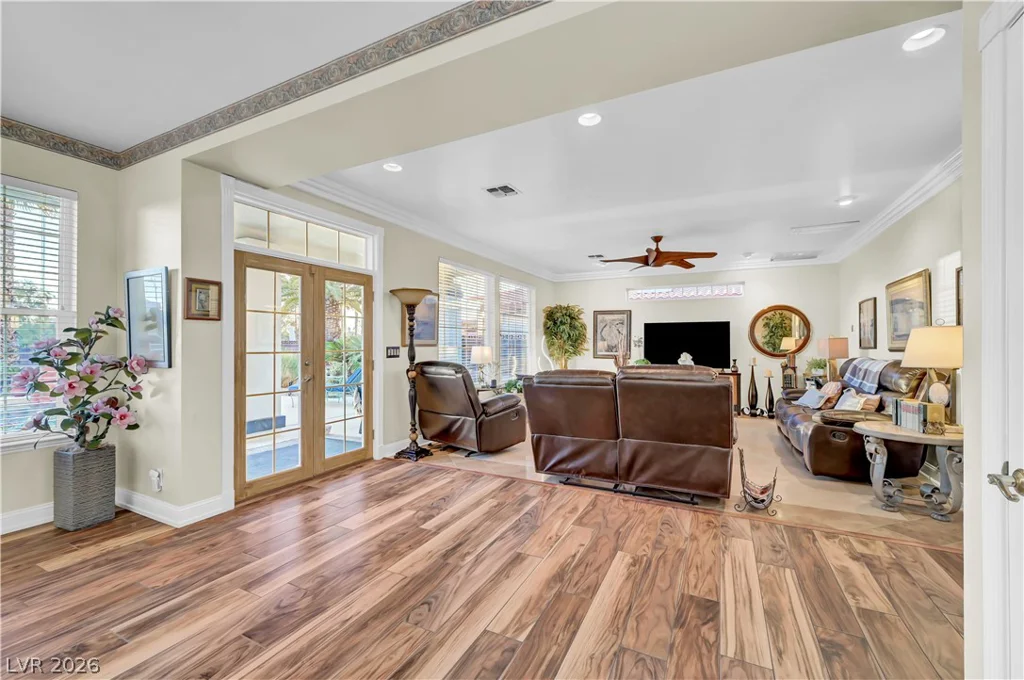 1645 Stonehill, Las Vegas, NV 89156