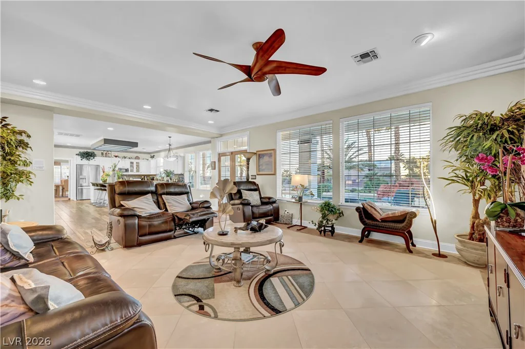 1645 Stonehill, Las Vegas, NV 89156
