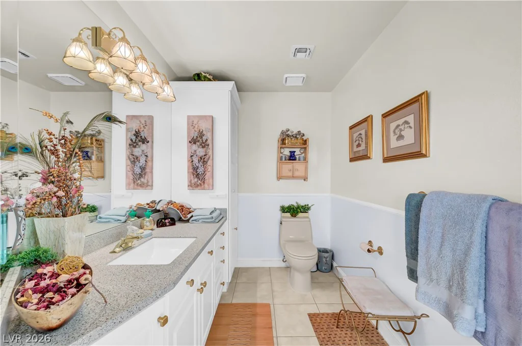 1645 Stonehill, Las Vegas, NV 89156