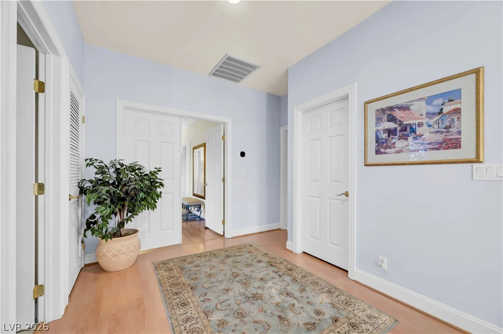1645 Stonehill, Las Vegas, NV 89156