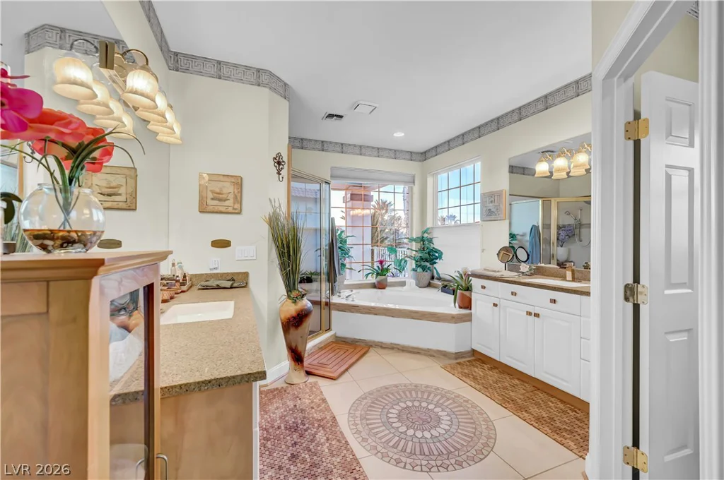 1645 Stonehill, Las Vegas, NV 89156