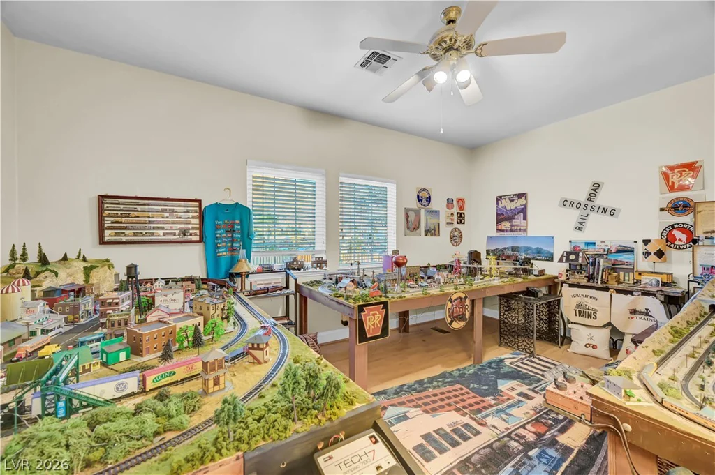 1645 Stonehill, Las Vegas, NV 89156