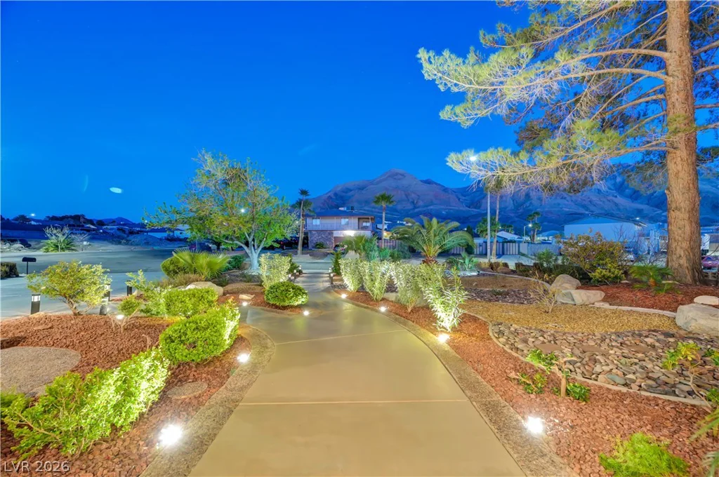 1645 Stonehill, Las Vegas, NV 89156