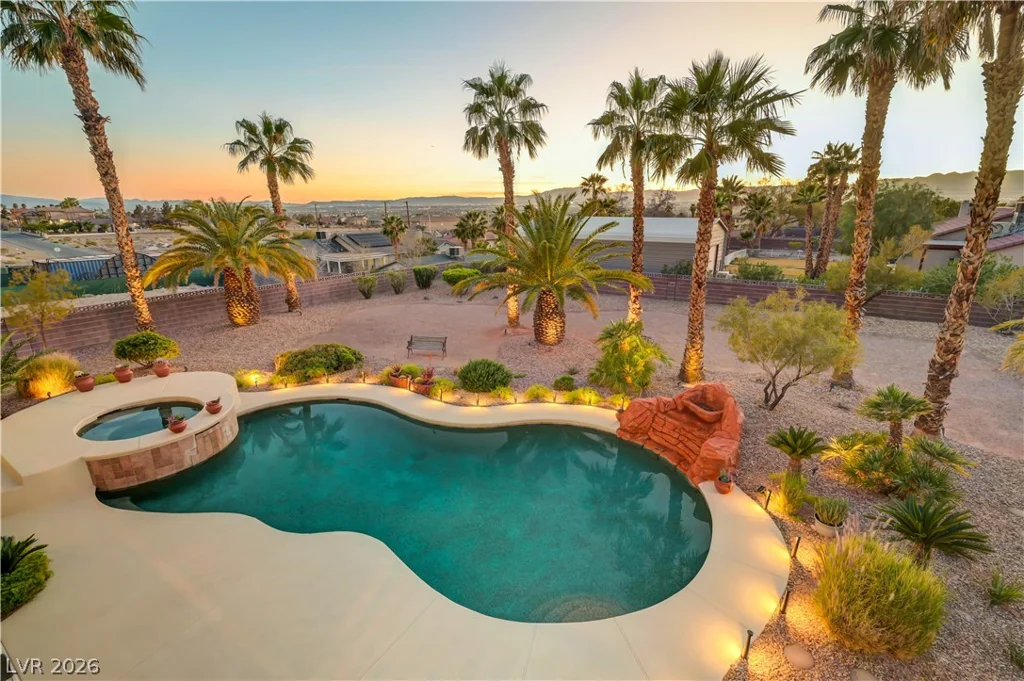 1645 Stonehill, Las Vegas, NV 89156