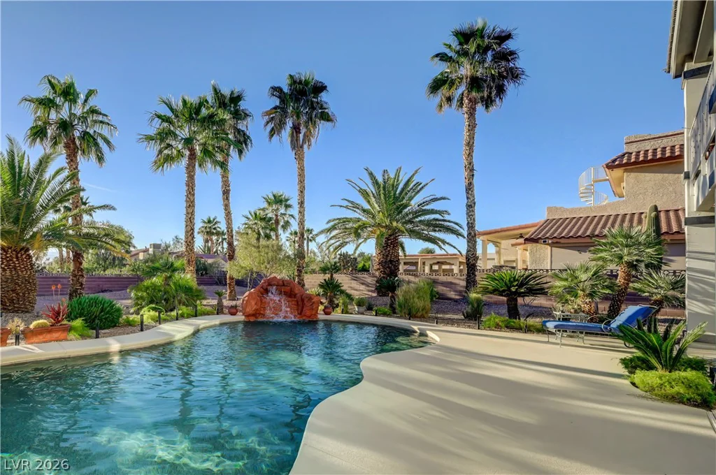 1645 Stonehill, Las Vegas, NV 89156