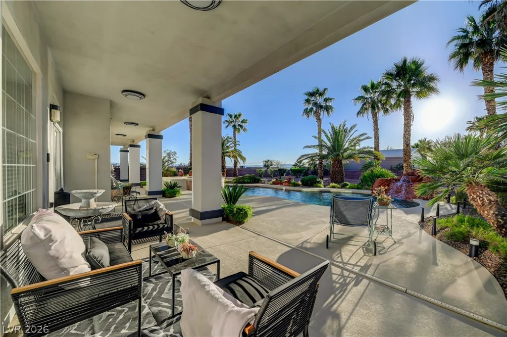 1645 Stonehill, Las Vegas, NV 89156