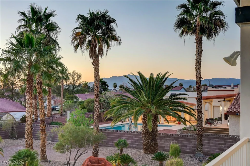 1645 Stonehill, Las Vegas, NV 89156