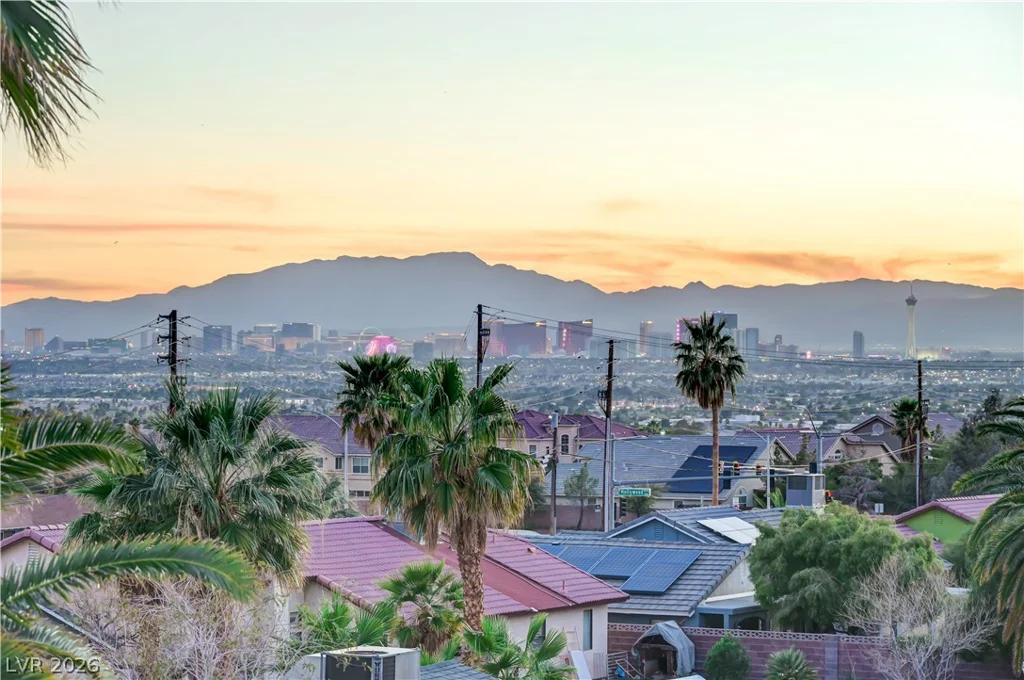 1645 Stonehill, Las Vegas, NV 89156