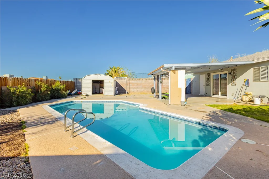 4809 Sunny Brook, Las Vegas, NV 89110
