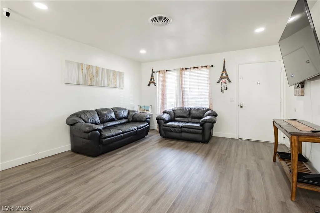 4809 Sunny Brook, Las Vegas, NV 89110