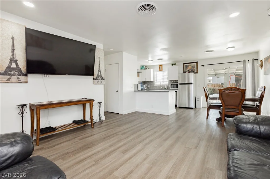 4809 Sunny Brook, Las Vegas, NV 89110