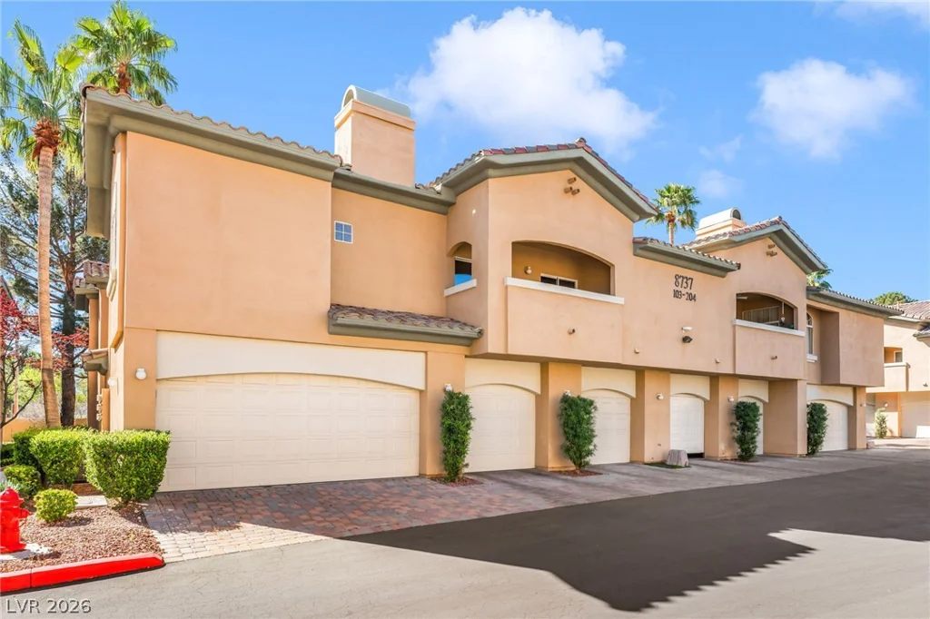 8737 Red Brook, Las Vegas, NV 89128