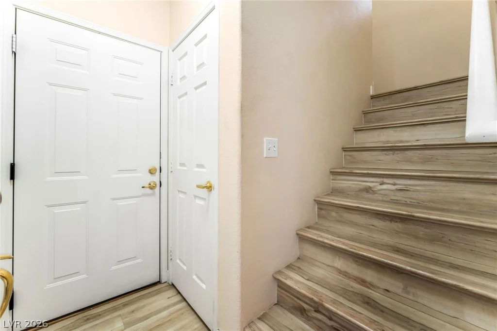 8737 Red Brook, Las Vegas, NV 89128
