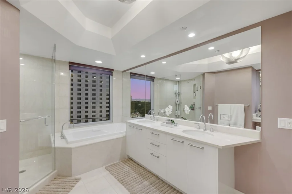 322 Karen, Las Vegas, NV 89109