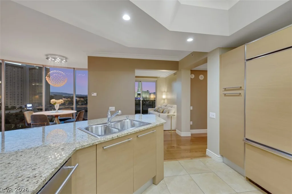 322 Karen, Las Vegas, NV 89109