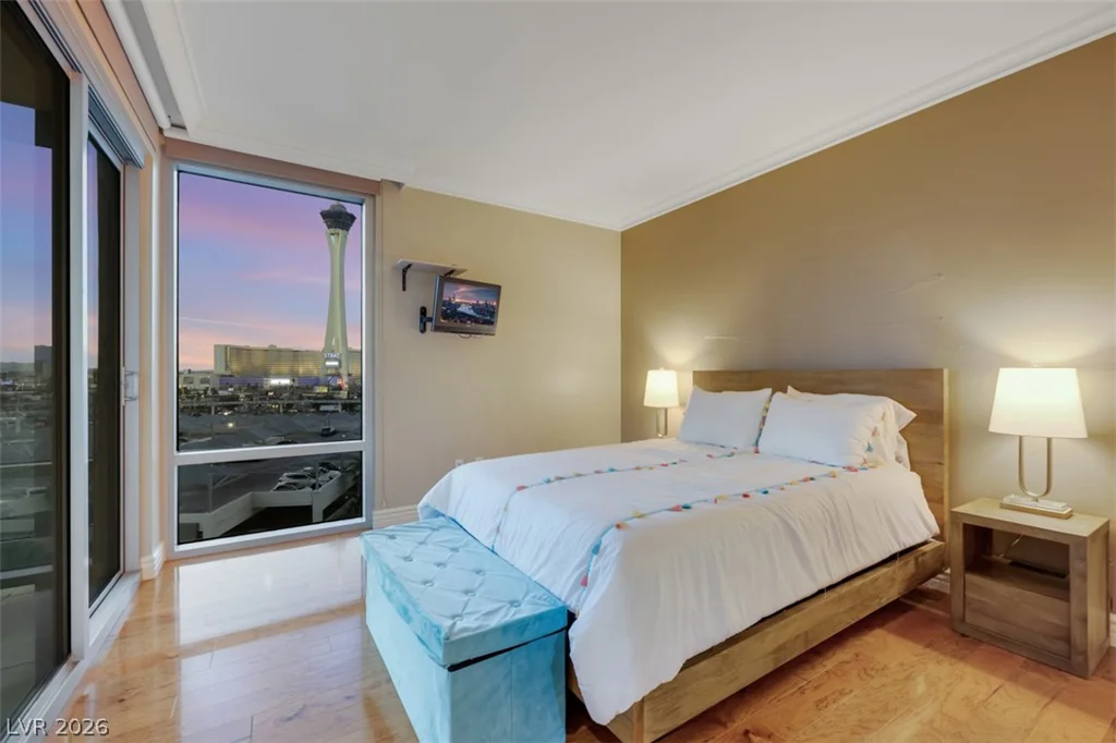 322 Karen, Las Vegas, NV 89109