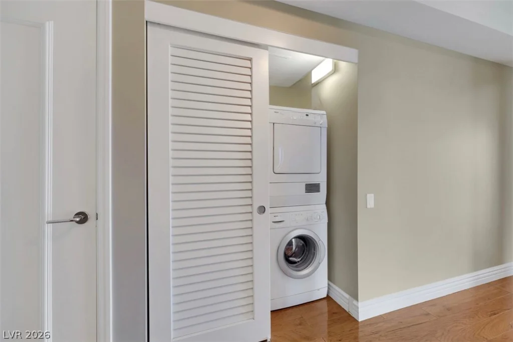 322 Karen, Las Vegas, NV 89109