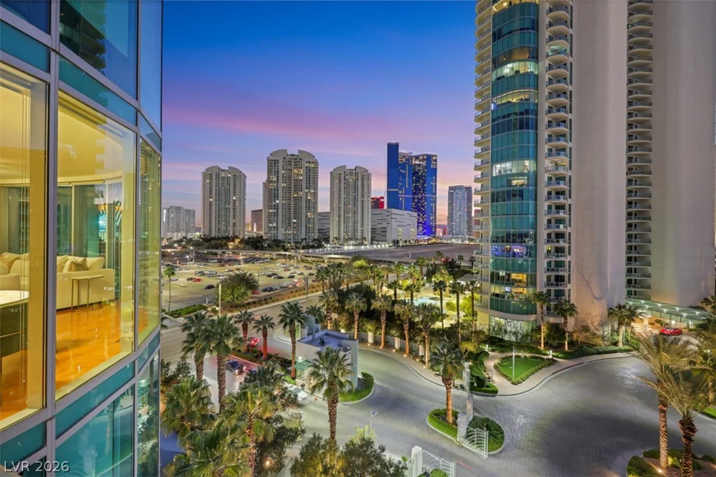 322 Karen, Las Vegas, NV 89109