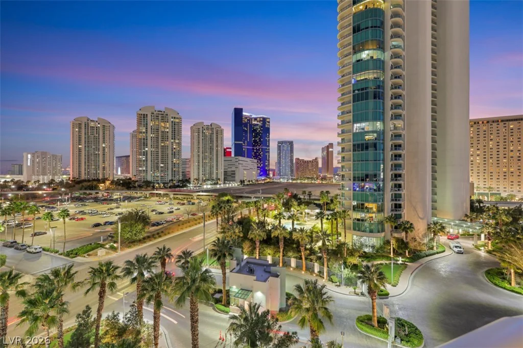 322 Karen, Las Vegas, NV 89109