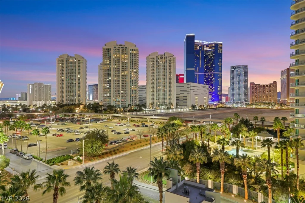 322 Karen, Las Vegas, NV 89109