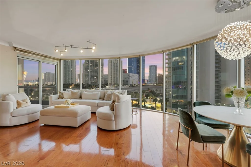 322 Karen, Las Vegas, NV 89109