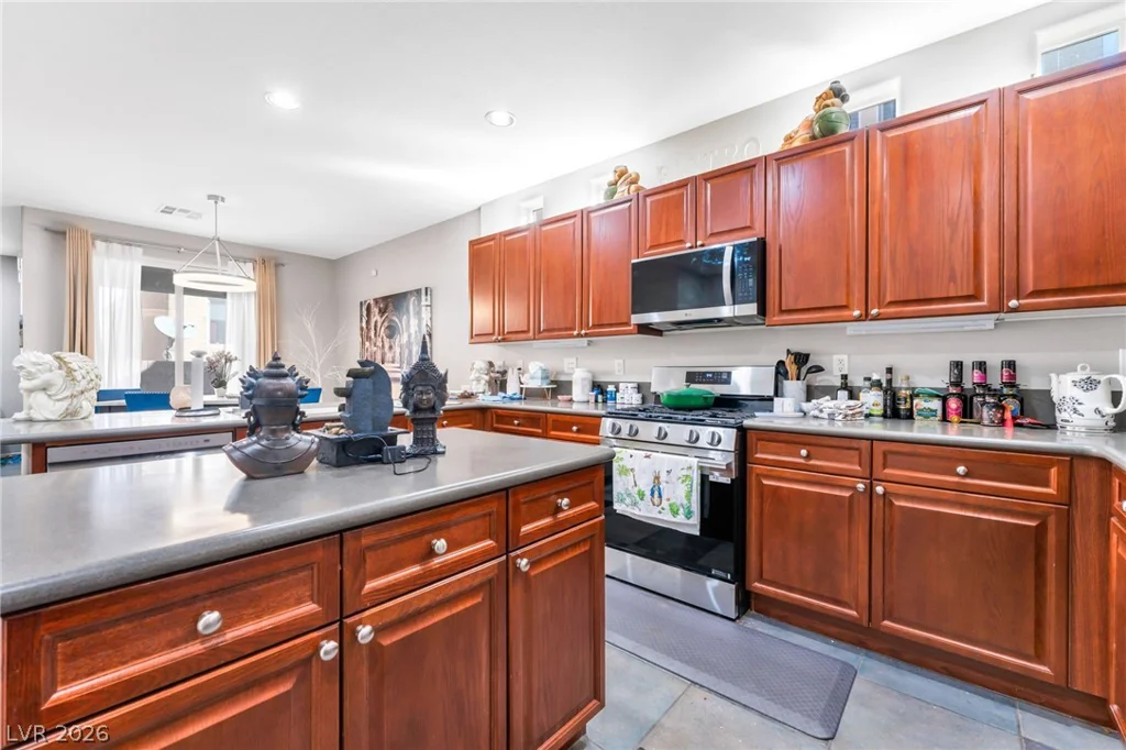 3636 Metter, Las Vegas, NV 89129