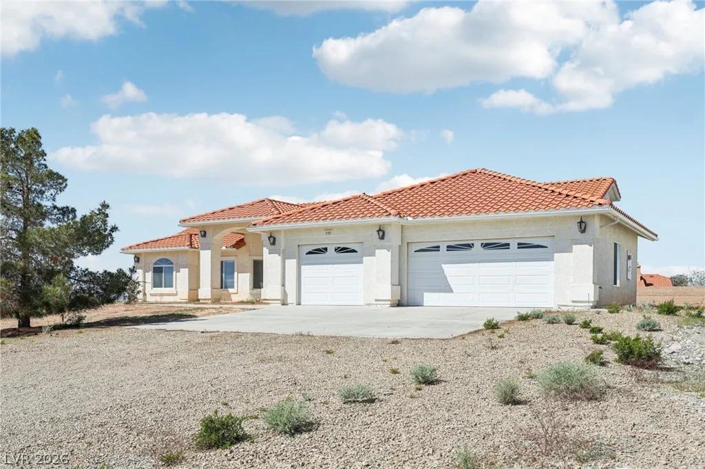 2180 Iroquois, Pahrump, NV 89048
