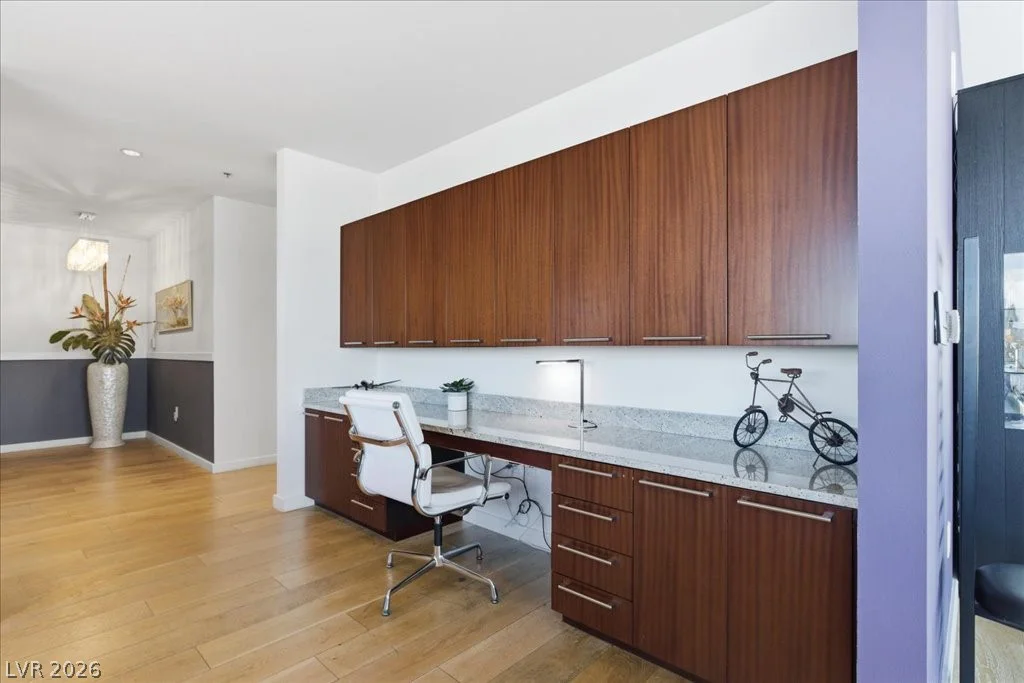 4471 Dean Martin, Las Vegas, NV 89103