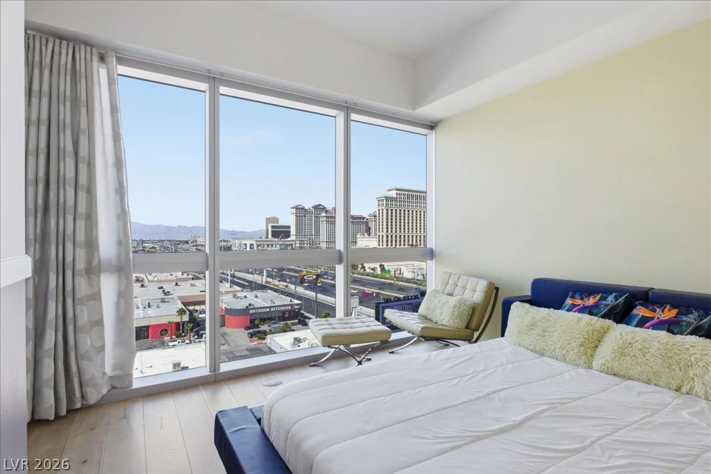 4471 Dean Martin, Las Vegas, NV 89103