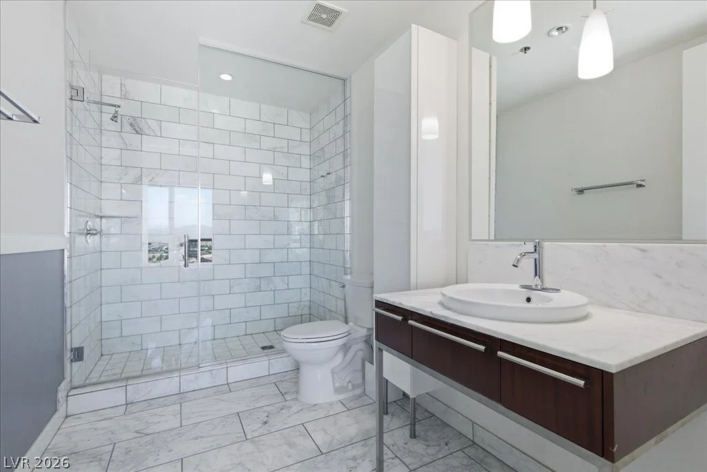 4471 Dean Martin, Las Vegas, NV 89103