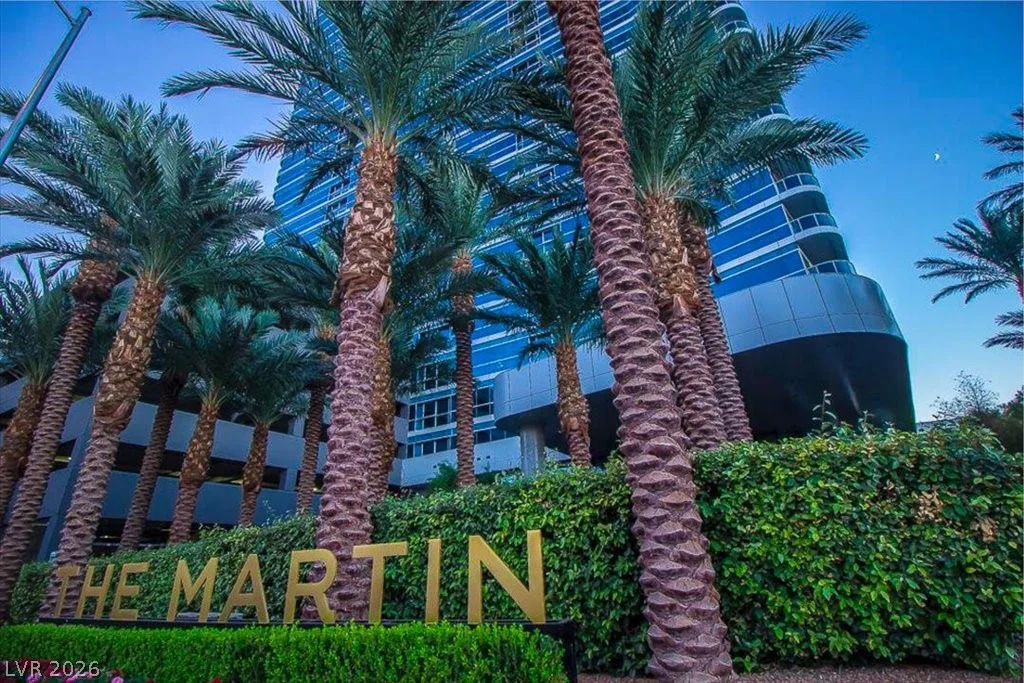 4471 Dean Martin, Las Vegas, NV 89103