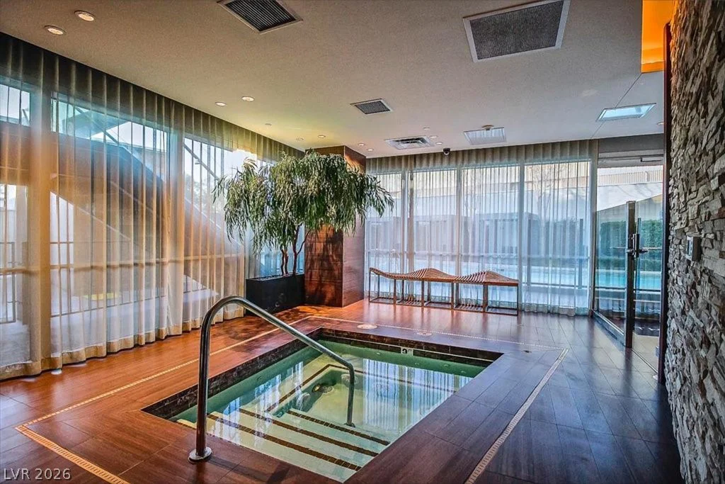 4471 Dean Martin, Las Vegas, NV 89103