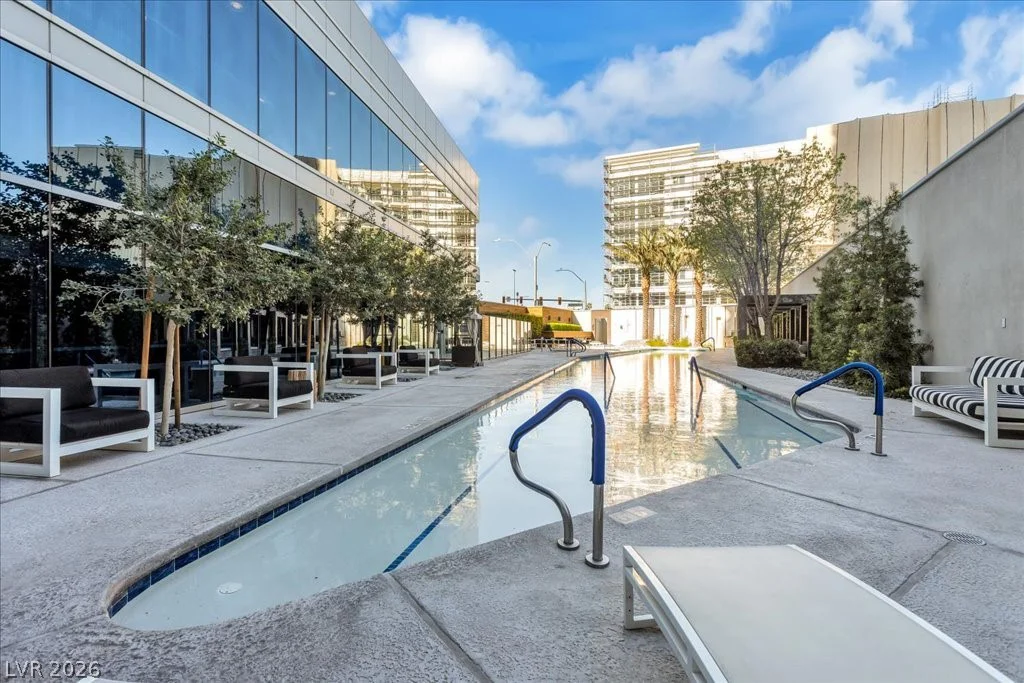 4471 Dean Martin, Las Vegas, NV 89103