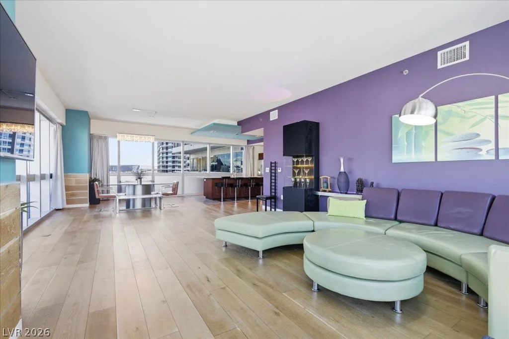 4471 Dean Martin, Las Vegas, NV 89103