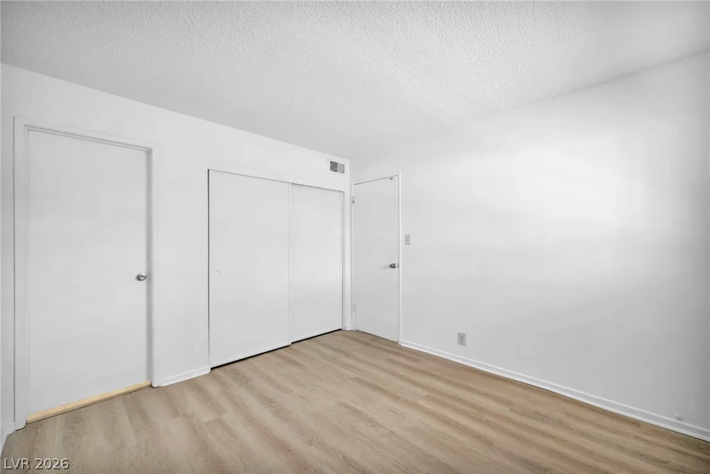 3720 Royal Crest, Las Vegas, NV 89119