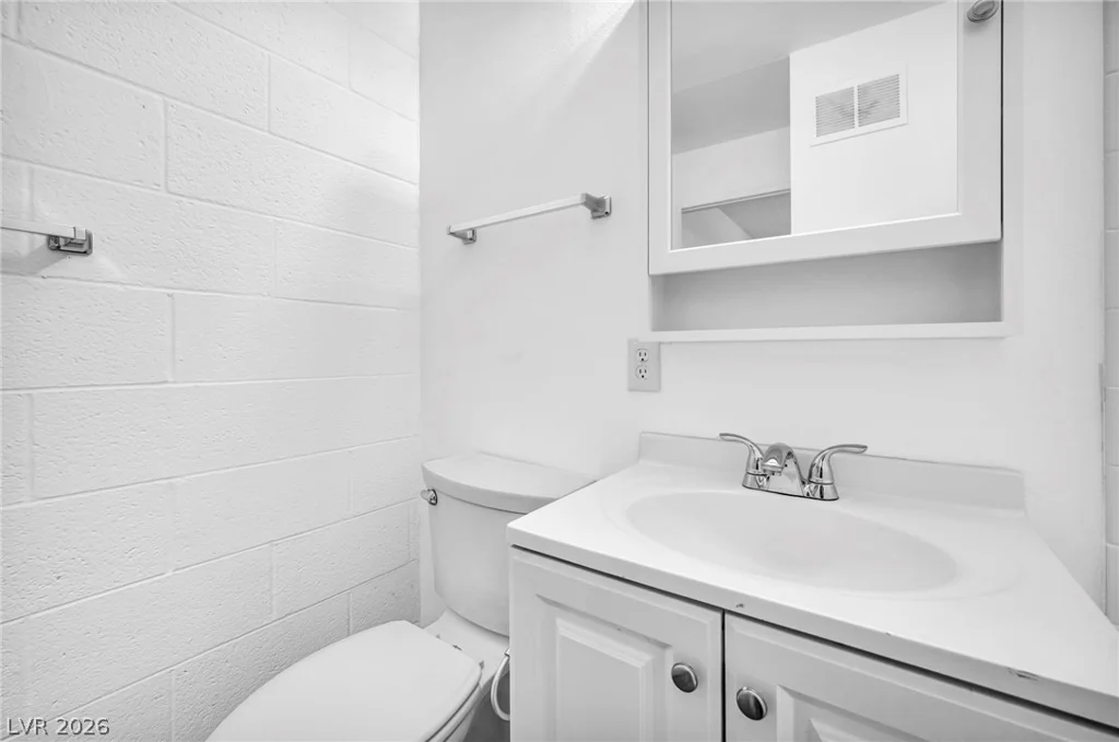 3720 Royal Crest, Las Vegas, NV 89119