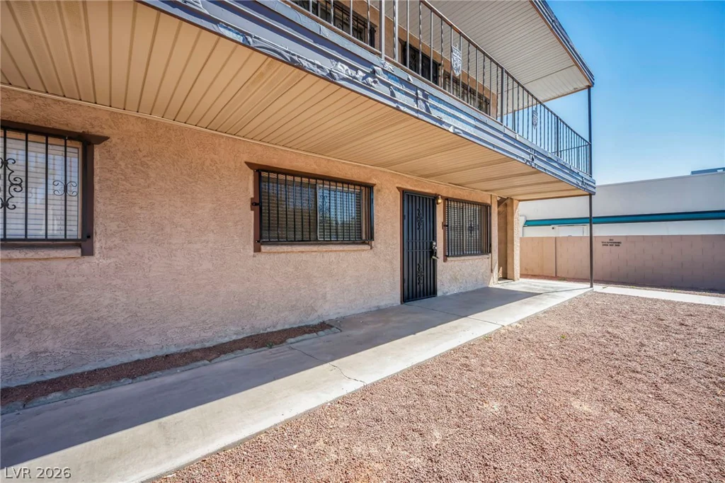 3720 Royal Crest, Las Vegas, NV 89119