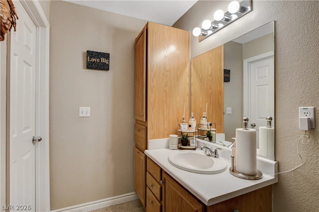 377 Manti, Henderson, NV 89014